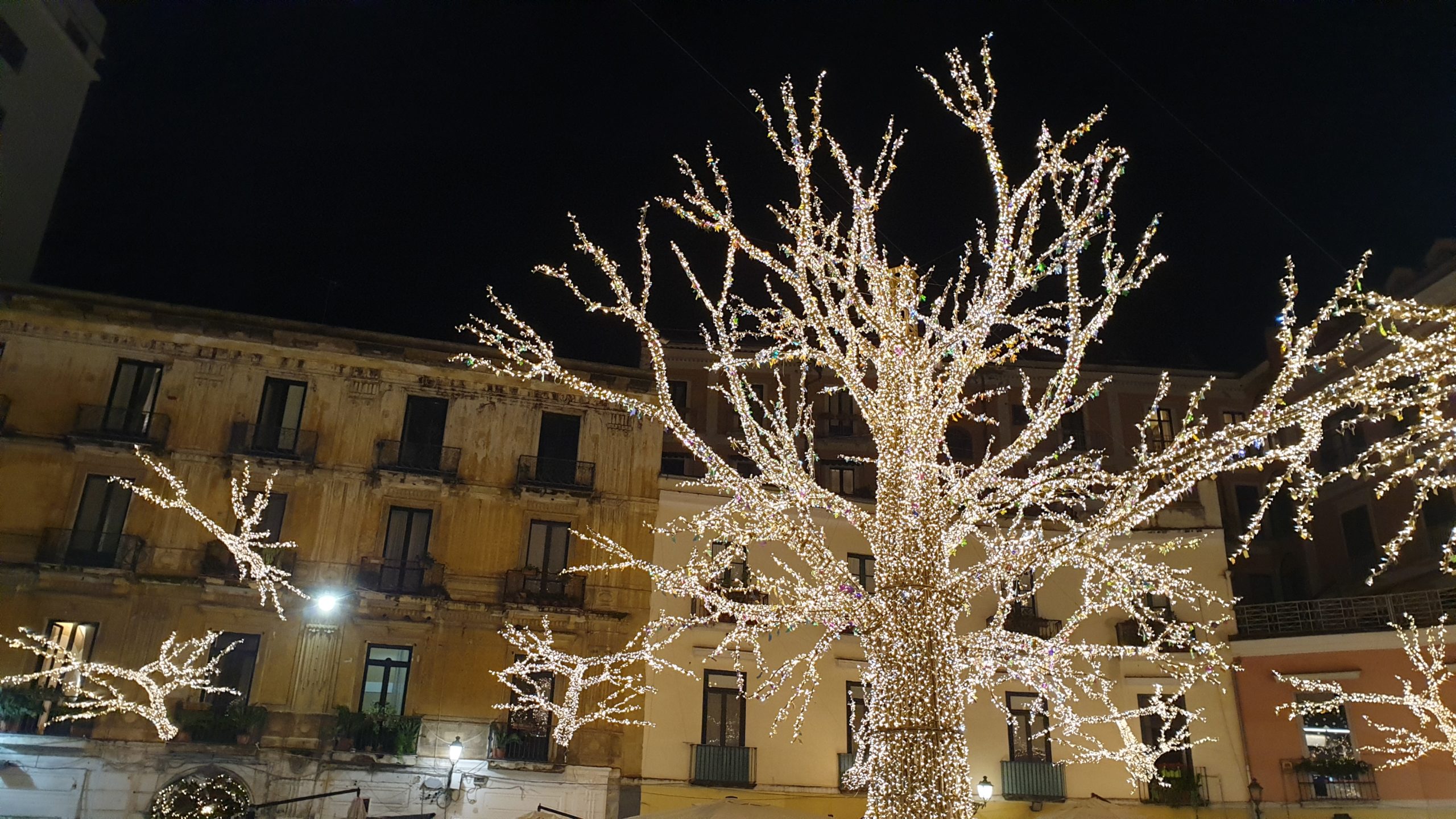 Christmas holidays in SALERNO: where the Amalfi coast lights up with colors